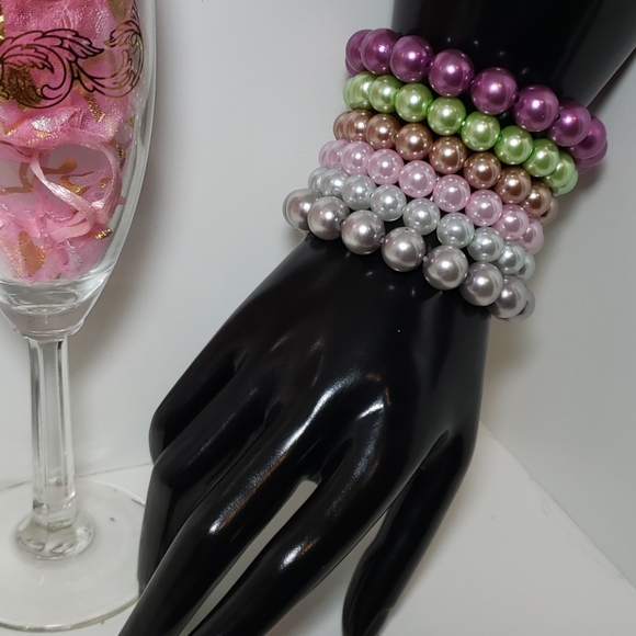 Jewelry - 6x Single String Pearl Bracelets